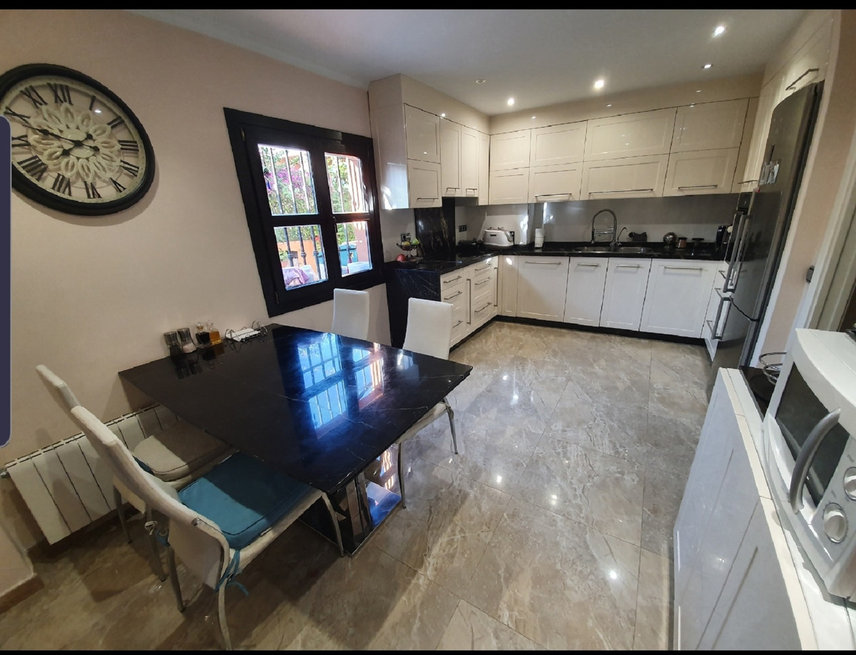 4 bedroom Townhouses for sale in San Pedro de Alcántara – R3651992 4 bedroom Townhouses for sale in San Pedro de Alcántara – R3651992