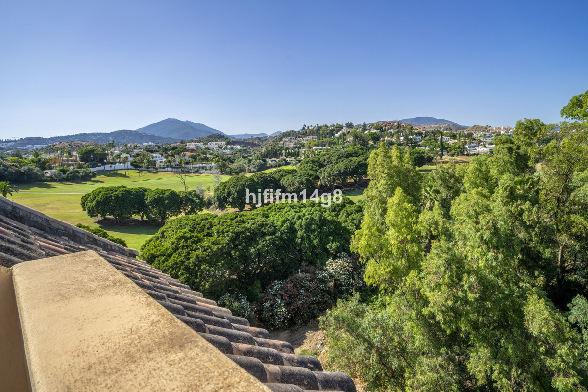 Apartamentos de 2 dormitorios en venta en Nueva Andalucía – R5107045 Apartamentos de 2 dormitorios en venta en Nueva Andalucía – R5107045