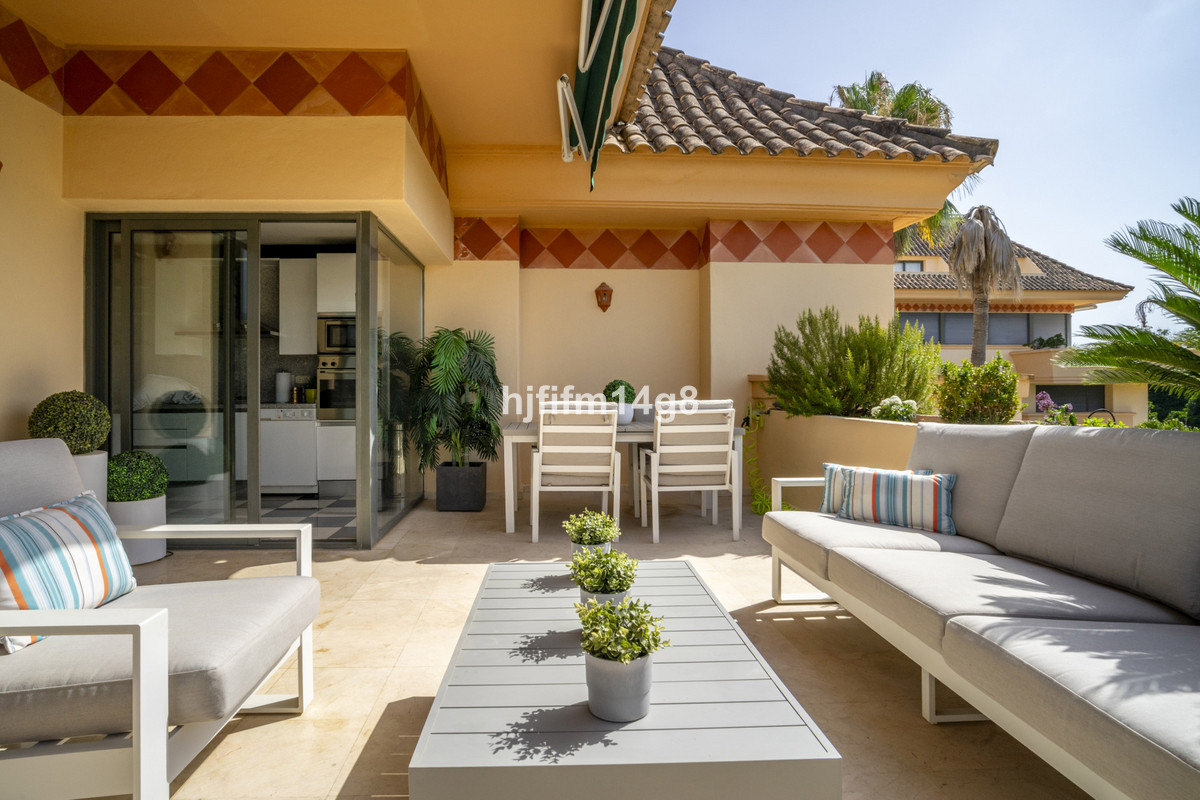 Apartamentos de 2 dormitorios en venta en Nueva Andalucía – R5107045 Apartamentos de 2 dormitorios en venta en Nueva Andalucía – R5107045