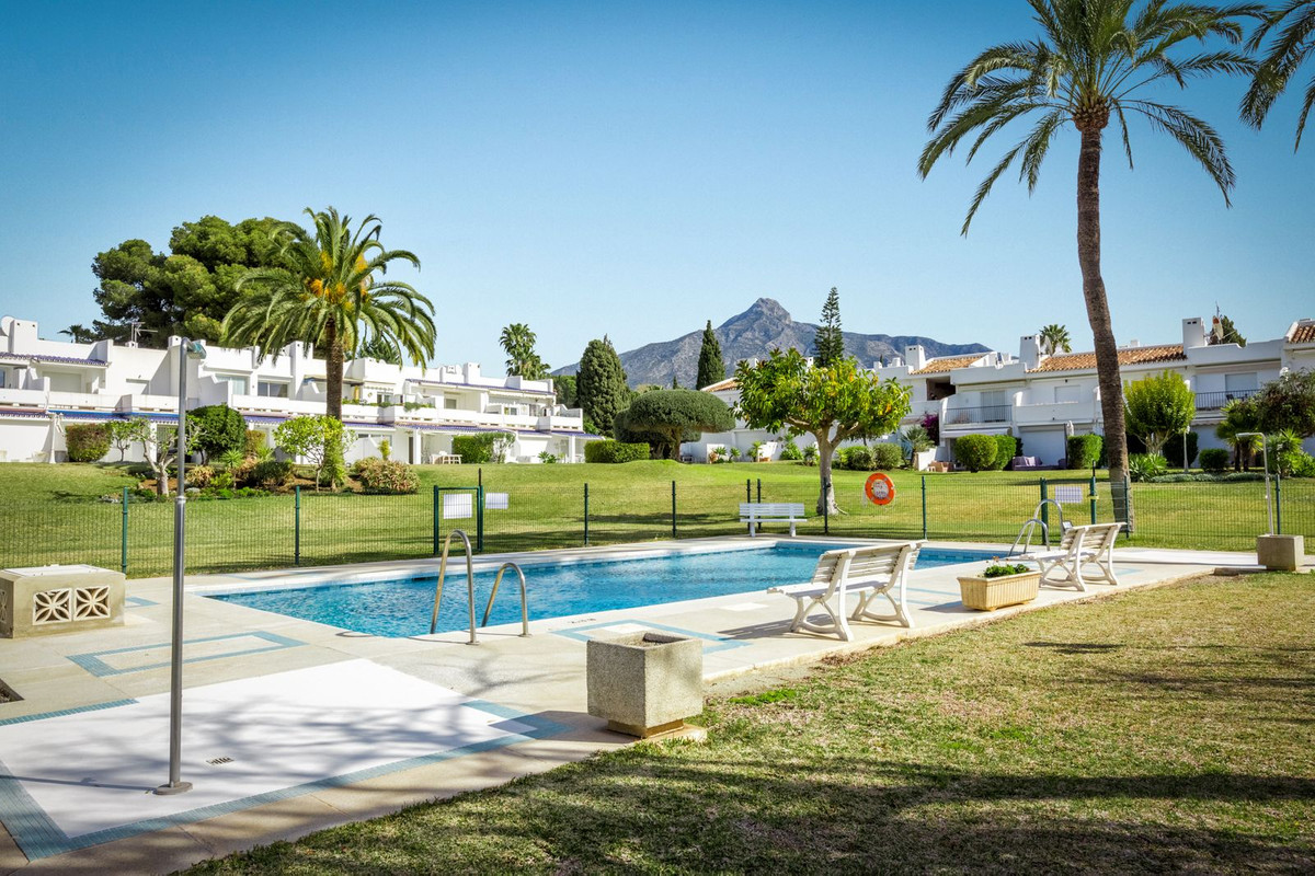 Apartamentos de 2 dormitorios en venta en Nueva Andaluc�a – R4649437 Apartamentos de 2 dormitorios en venta en Nueva Andaluc�a – R4649437