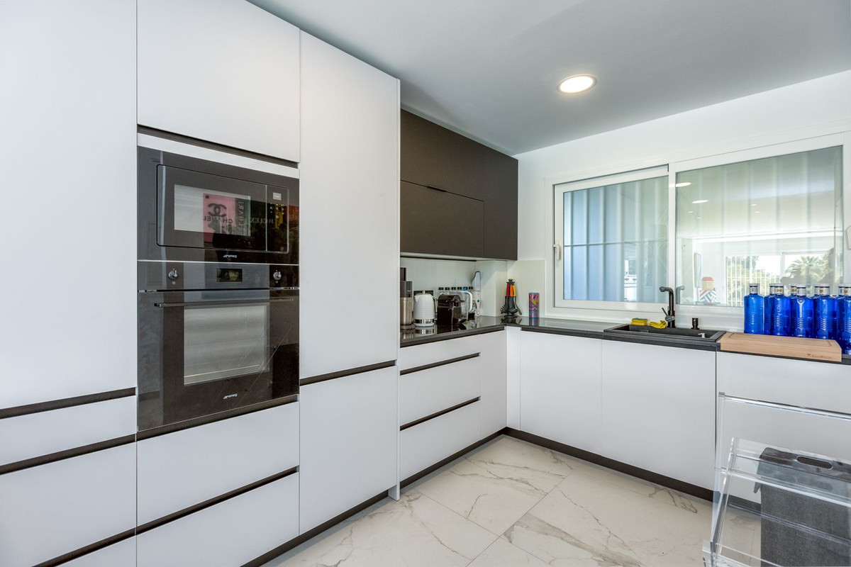 Apartamentos de 2 dormitorios en venta en Nueva Andaluc�a – R4649437 Apartamentos de 2 dormitorios en venta en Nueva Andaluc�a – R4649437