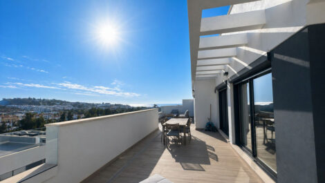2 bedroom Apartments for sale in La Cala de Mijas – R5366635