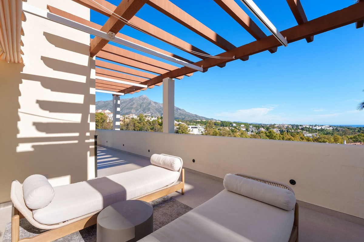 Apartamentos de 3 dormitorios en venta en Nueva Andalucía – R5272087