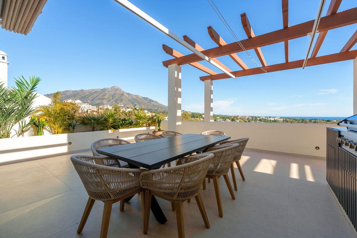 Apartamentos de 3 dormitorios en venta en Nueva Andalucía – R5272087