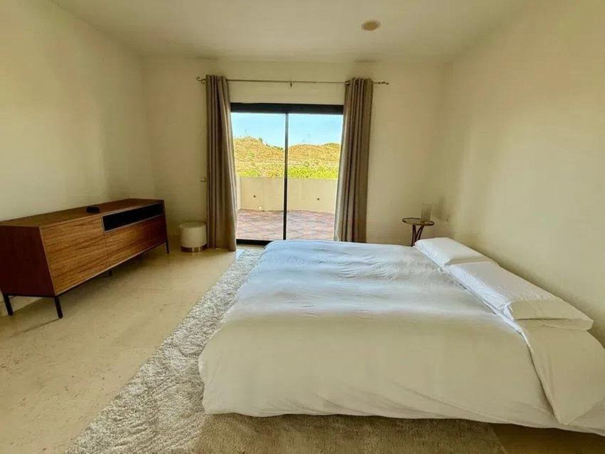 Apartamentos de 3 dormitorios en venta en Benahavís – R5110402 Apartamentos de 3 dormitorios en venta en Benahavís – R5110402