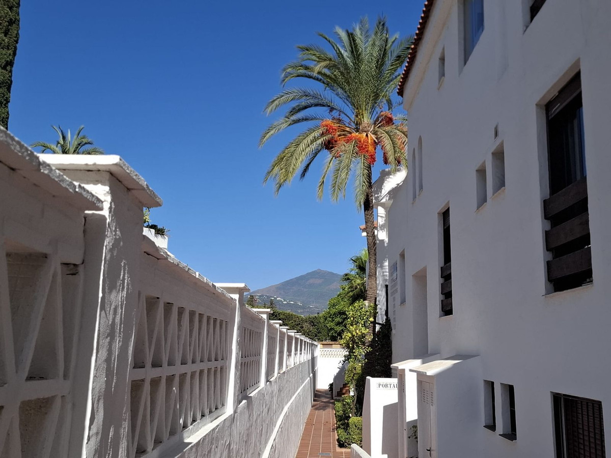 Apartamentos de 3 dormitorios en venta en Nueva Andaluc�a – R5168800 Apartamentos de 3 dormitorios en venta en Nueva Andaluc�a – R5168800