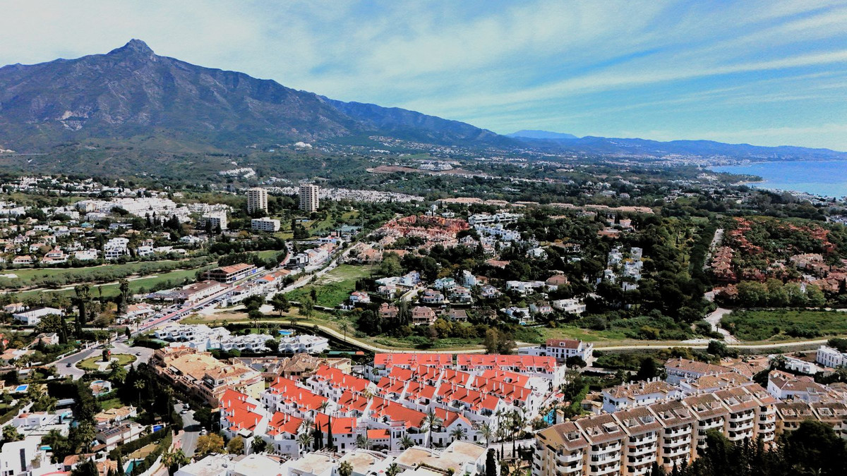 Apartamentos de 3 dormitorios en venta en Nueva Andaluc�a – R5168800 Apartamentos de 3 dormitorios en venta en Nueva Andaluc�a – R5168800