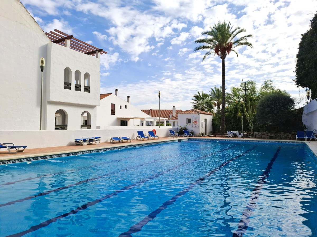 Apartamentos de 3 dormitorios en venta en Nueva Andaluc�a – R5168800 Apartamentos de 3 dormitorios en venta en Nueva Andaluc�a – R5168800