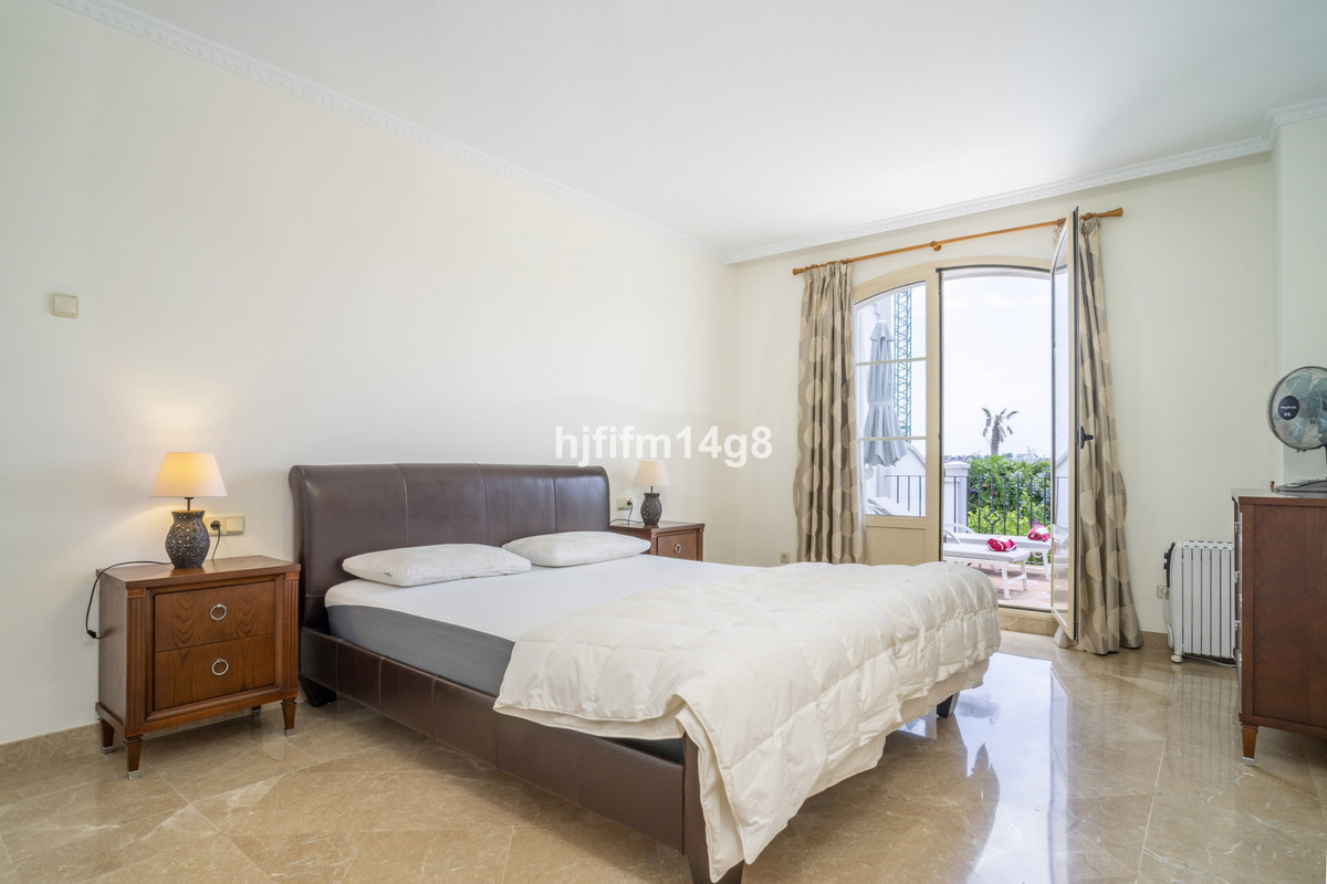 Adosados de 3 dormitorios en venta en Nueva Andalucía – R5080336 Adosados de 3 dormitorios en venta en Nueva Andalucía – R5080336