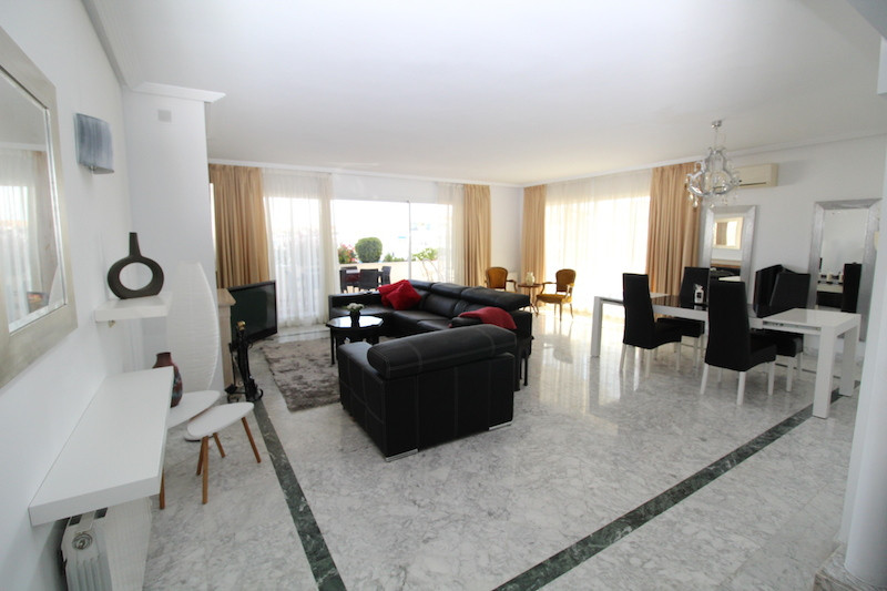 Aticos de 4 dormitorios en venta en Puerto Ban�s – R4583143 Aticos de 4 dormitorios en venta en Puerto Ban�s – R4583143