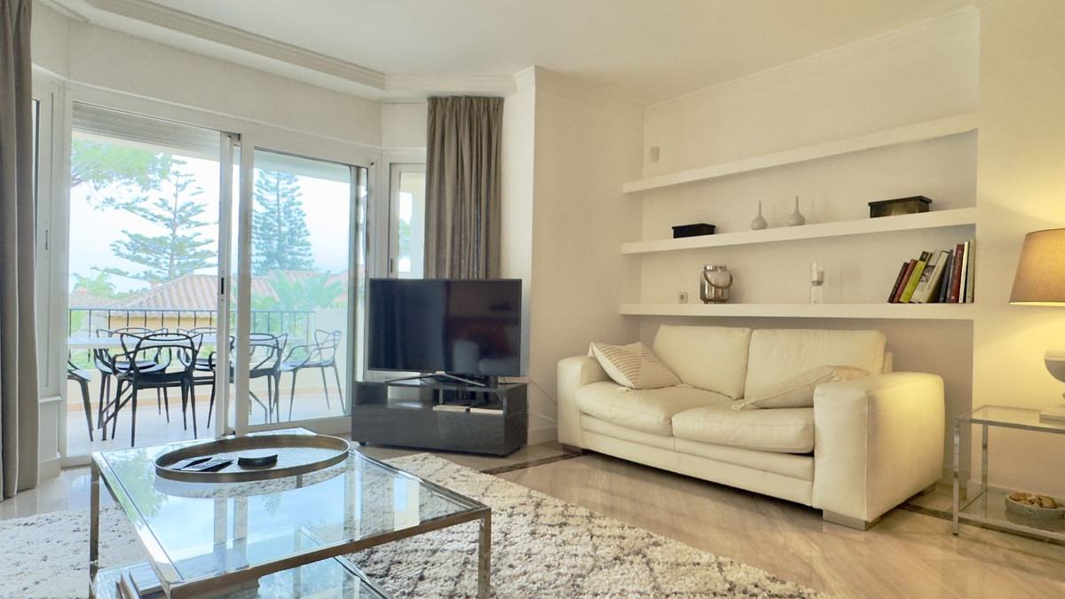 2 bedroom Apartments for sale in Elviria – R5226676 2 bedroom Apartments for sale in Elviria – R5226676