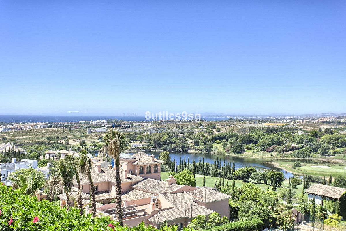 4 bedroom Villas for sale in Los Flamingos – R4842022 4 bedroom Villas for sale in Los Flamingos – R4842022