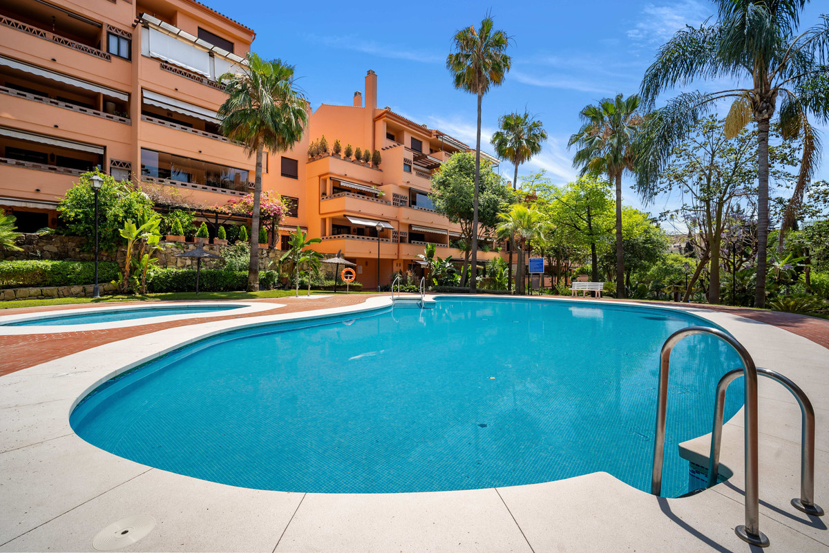 Apartamentos de 3 dormitorios en venta en Milla de Oro – R5370430 Apartamentos de 3 dormitorios en venta en Milla de Oro – R5370430