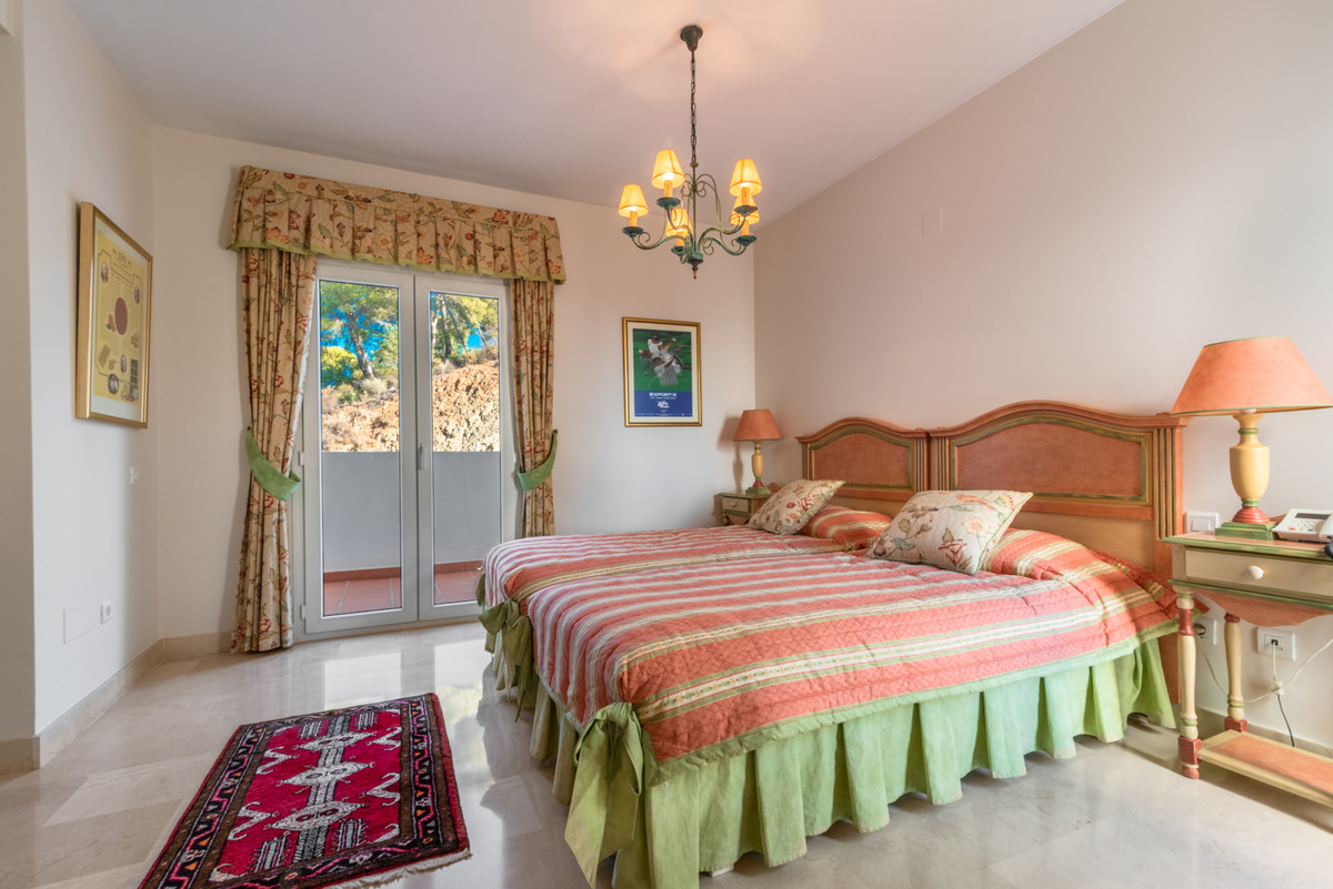 Adosados de 3 dormitorios en venta en Nueva Andalucía – R5373964 Adosados de 3 dormitorios en venta en Nueva Andalucía – R5373964