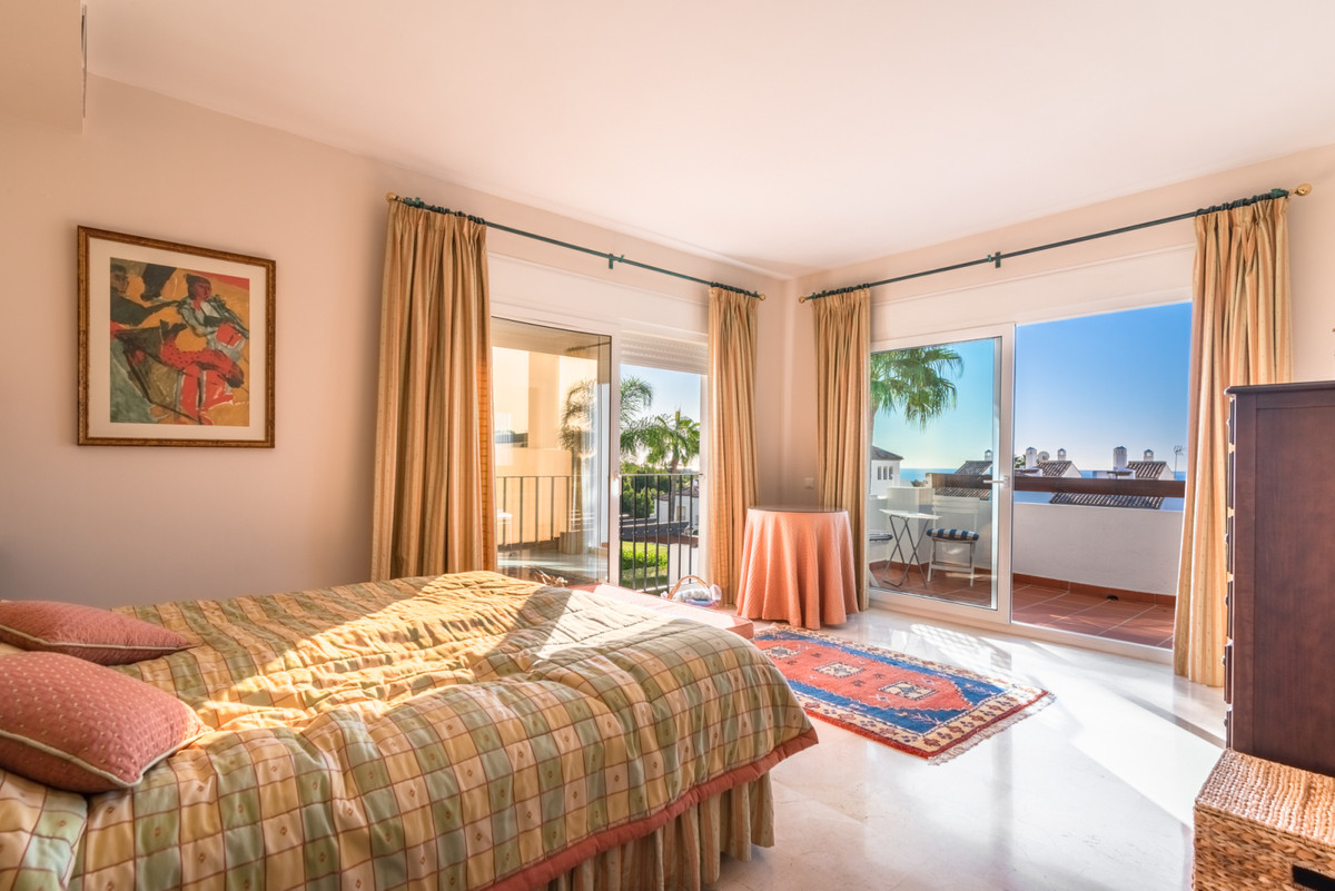 Adosados de 3 dormitorios en venta en Nueva Andalucía – R5373964 Adosados de 3 dormitorios en venta en Nueva Andalucía – R5373964
