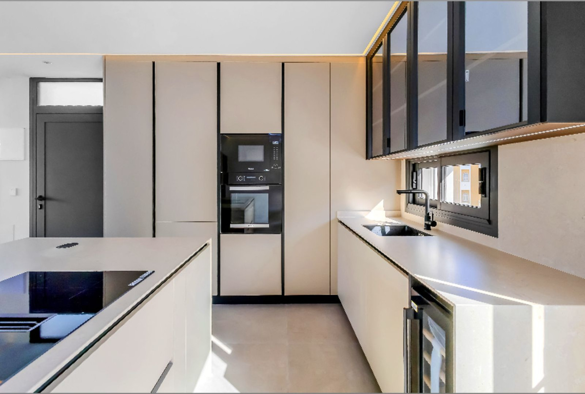 Aticos de 2 dormitorios en venta en Nueva Andalucía – R5186485 Aticos de 2 dormitorios en venta en Nueva Andalucía – R5186485