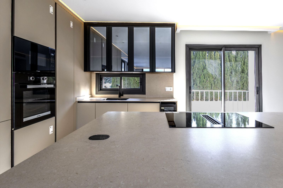 Aticos de 2 dormitorios en venta en Nueva Andalucía – R5186485 Aticos de 2 dormitorios en venta en Nueva Andalucía – R5186485