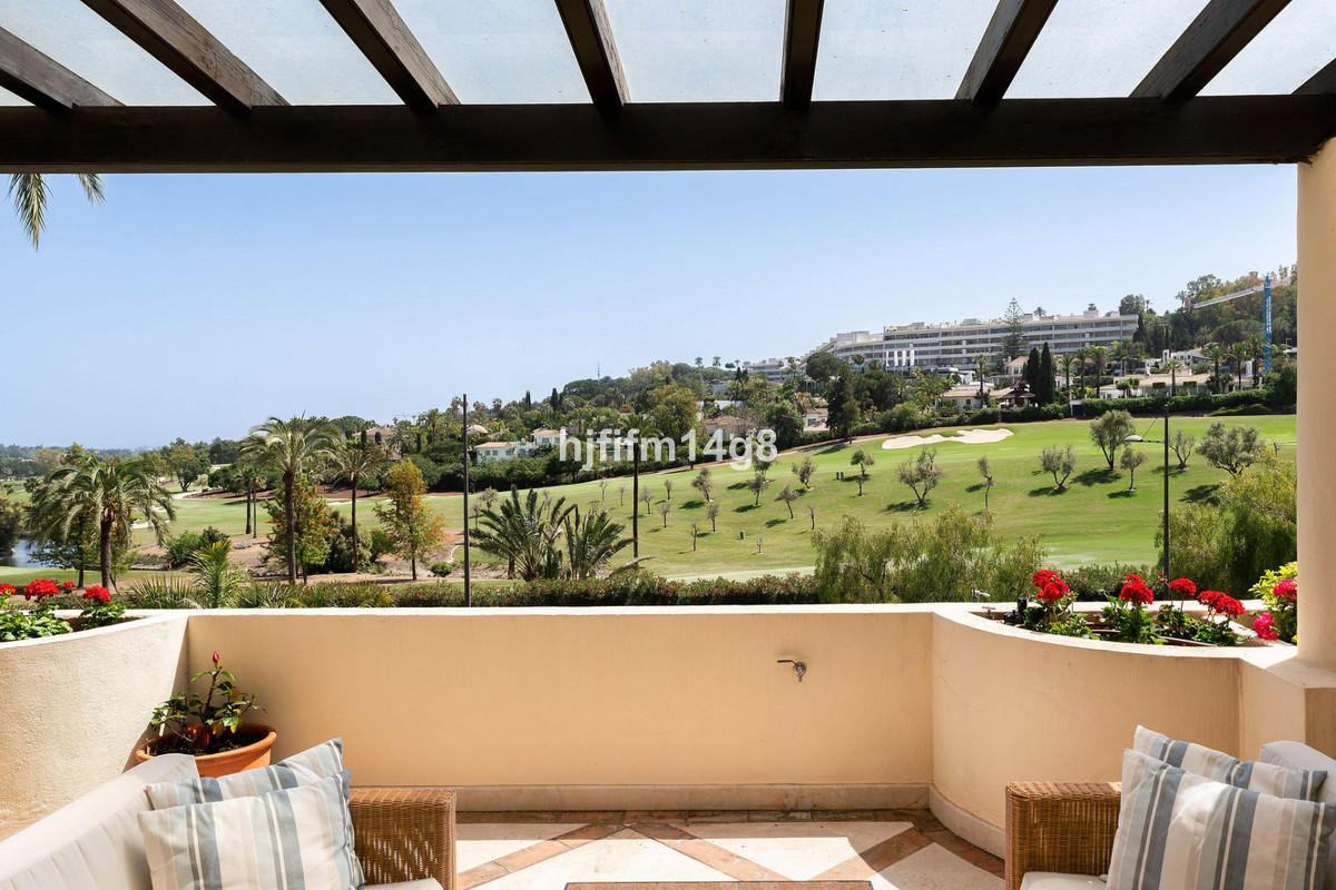 Apartamentos de 3 dormitorios en venta en Nueva Andaluc�a – R5366293 Apartamentos de 3 dormitorios en venta en Nueva Andaluc�a – R5366293