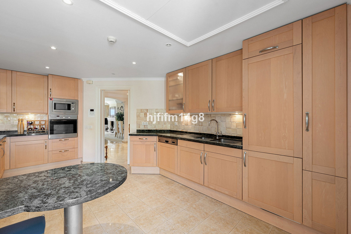 Apartamentos de 3 dormitorios en venta en Nueva Andaluc�a – R5366293 Apartamentos de 3 dormitorios en venta en Nueva Andaluc�a – R5366293