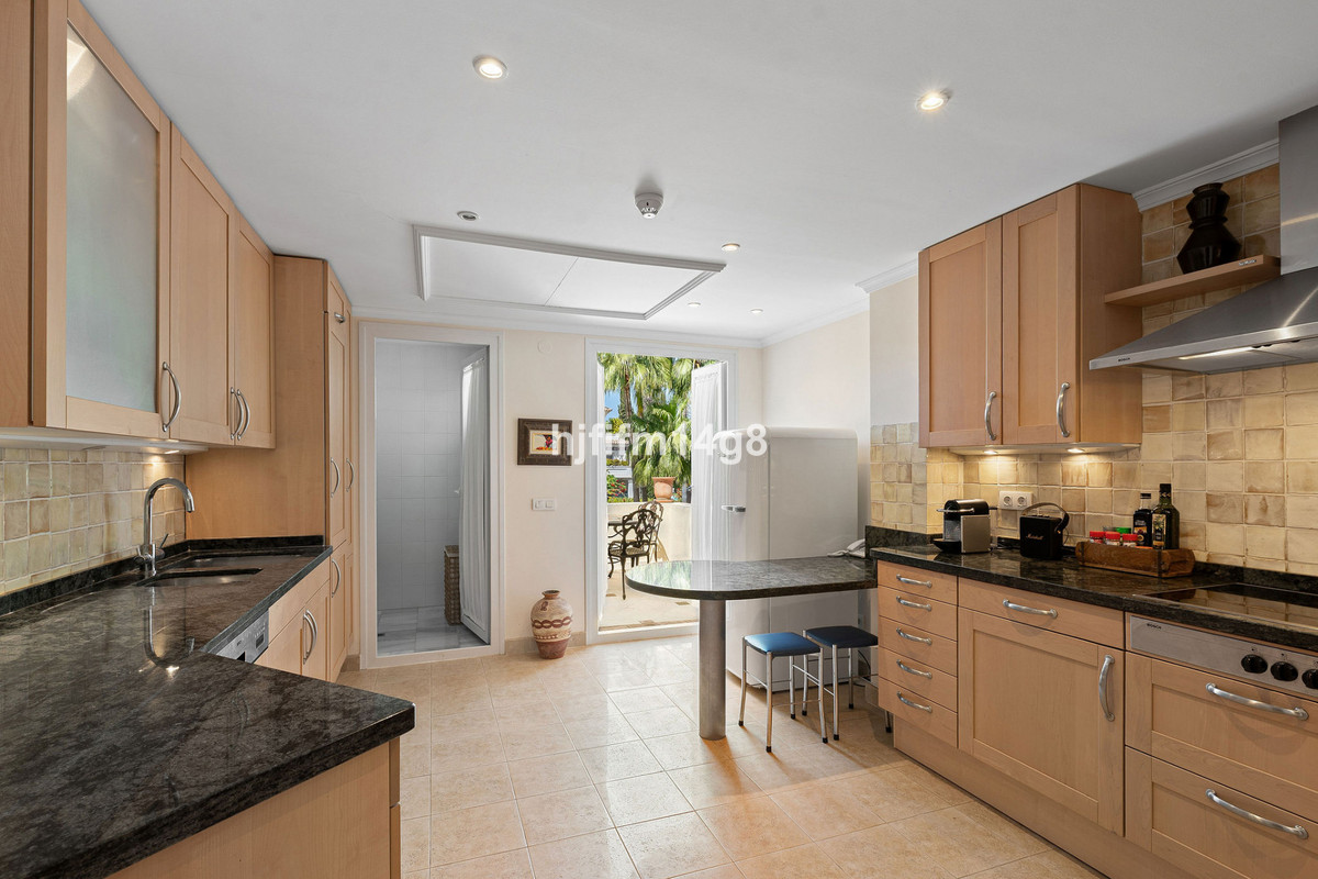 Apartamentos de 3 dormitorios en venta en Nueva Andaluc�a – R5366293 Apartamentos de 3 dormitorios en venta en Nueva Andaluc�a – R5366293