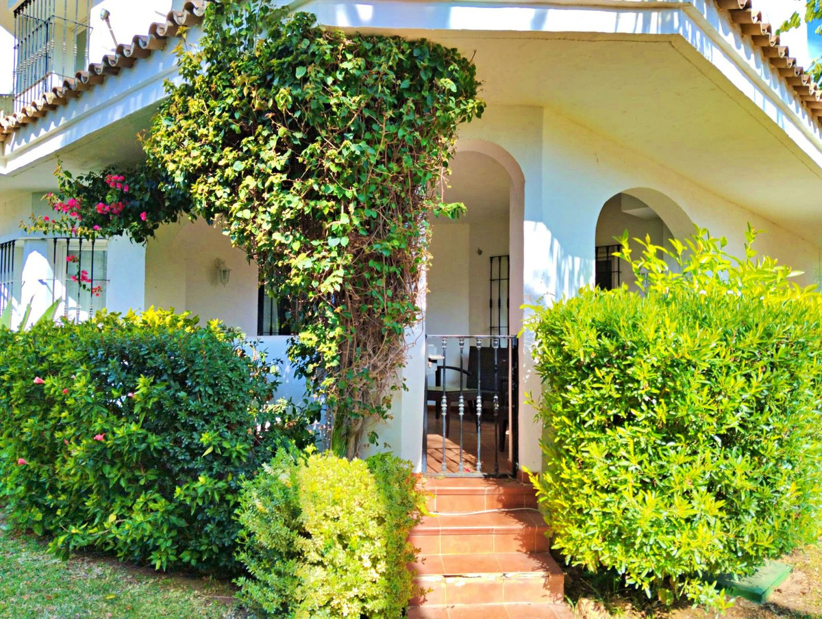Apartamentos de 2 dormitorios en venta en Nueva Andaluc�a – R5299651 Apartamentos de 2 dormitorios en venta en Nueva Andaluc�a – R5299651