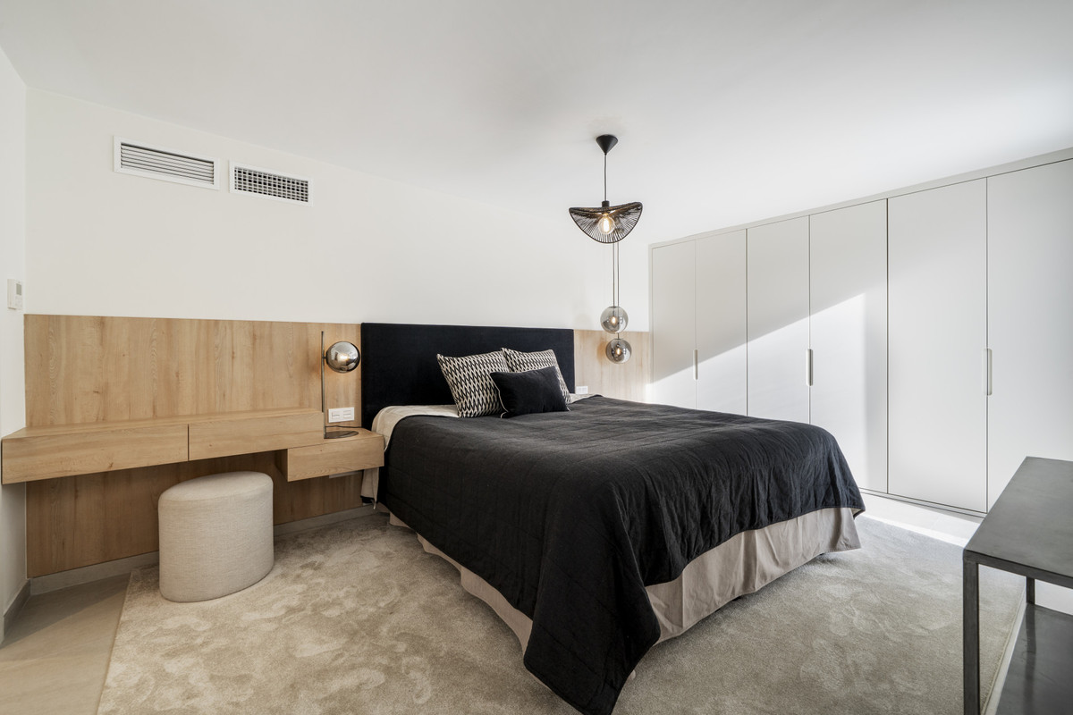 Villas de 5 dormitorios en venta en San Pedro de Alc�ntara – R5245315 Villas de 5 dormitorios en venta en San Pedro de Alc�ntara – R5245315