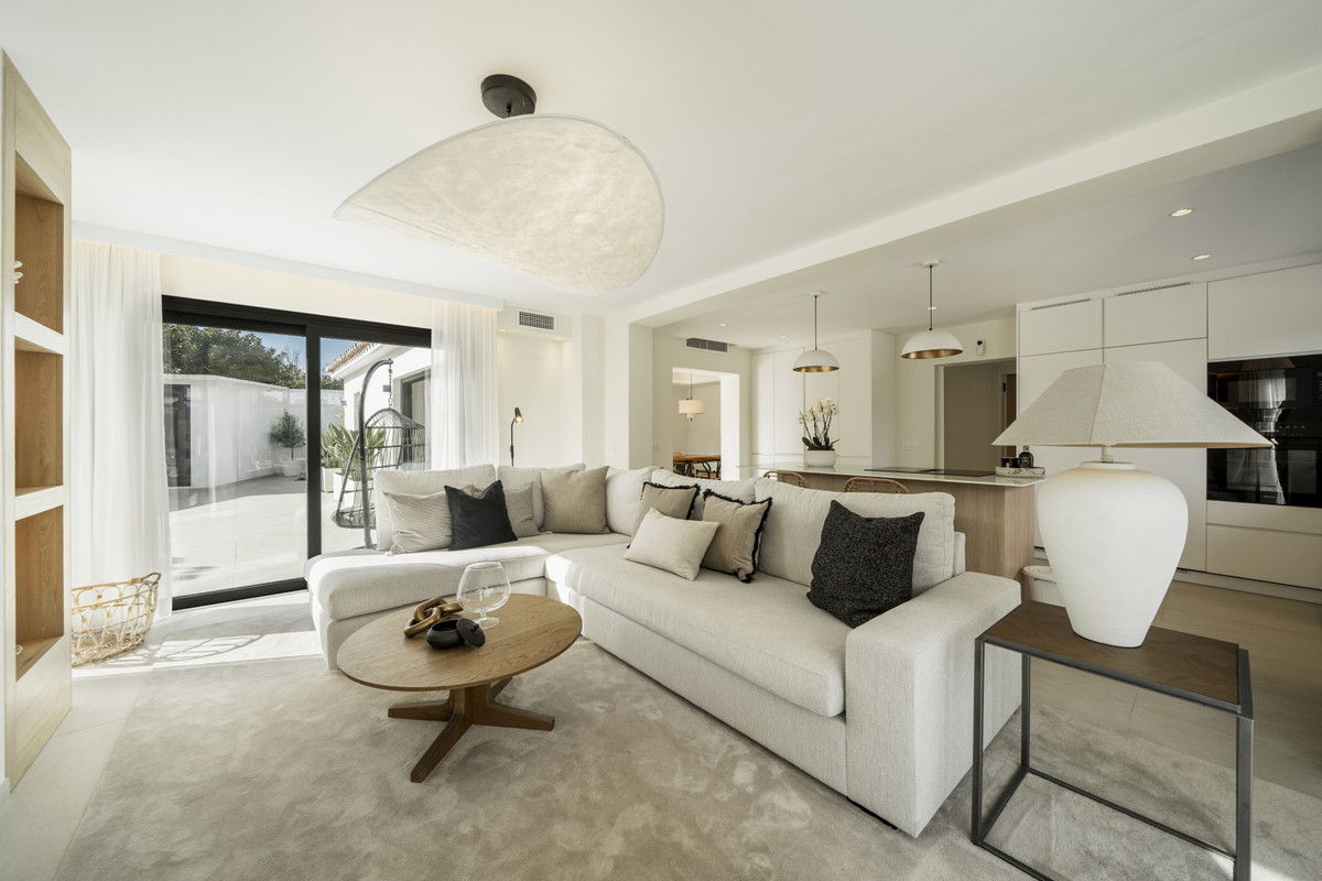 Villas de 5 dormitorios en venta en San Pedro de Alc�ntara – R5245315 Villas de 5 dormitorios en venta en San Pedro de Alc�ntara – R5245315