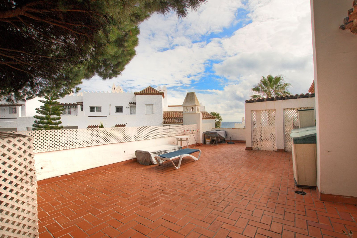 Aticos de 2 dormitorios en venta en Calahonda – R4953592 Aticos de 2 dormitorios en venta en Calahonda – R4953592