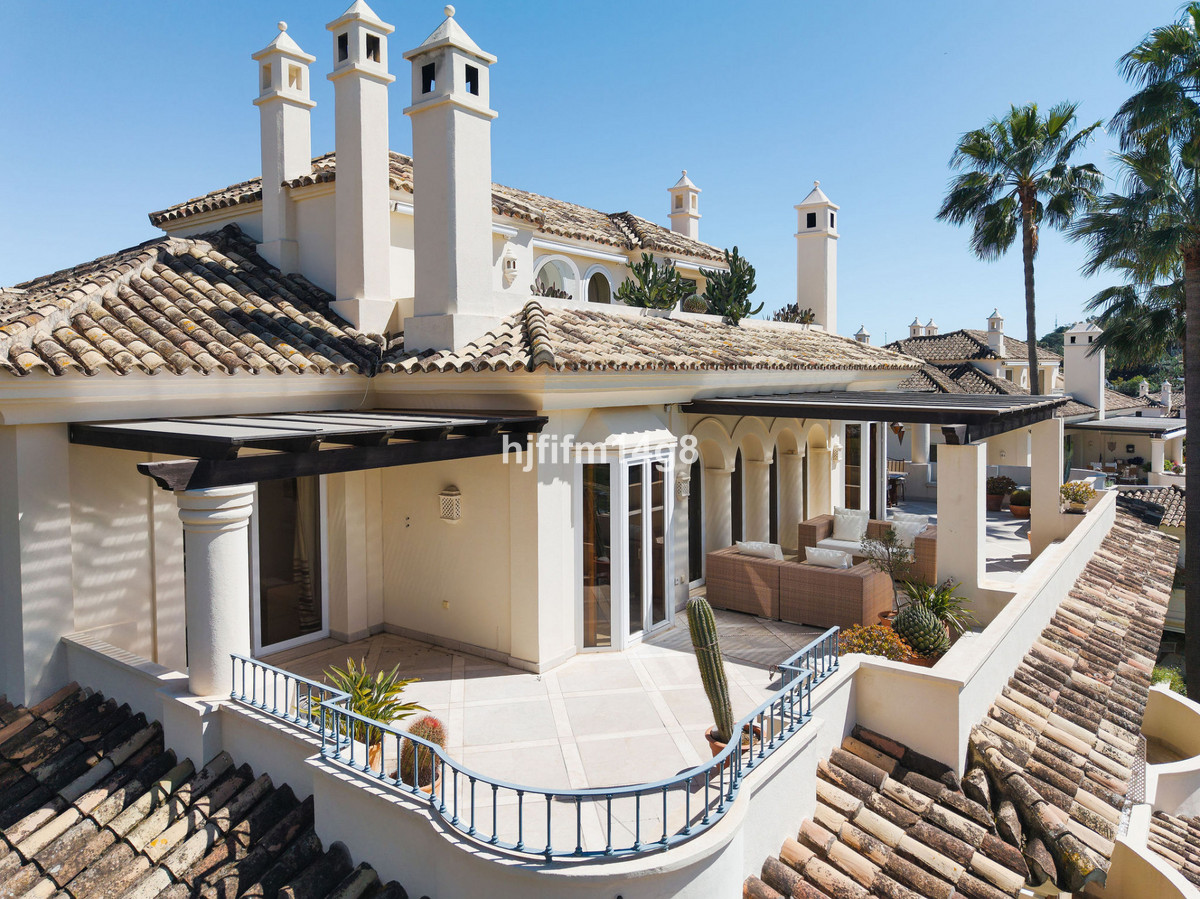 Apartamentos de 3 dormitorios en venta en Nueva Andaluc�a – R5351119 Apartamentos de 3 dormitorios en venta en Nueva Andaluc�a – R5351119
