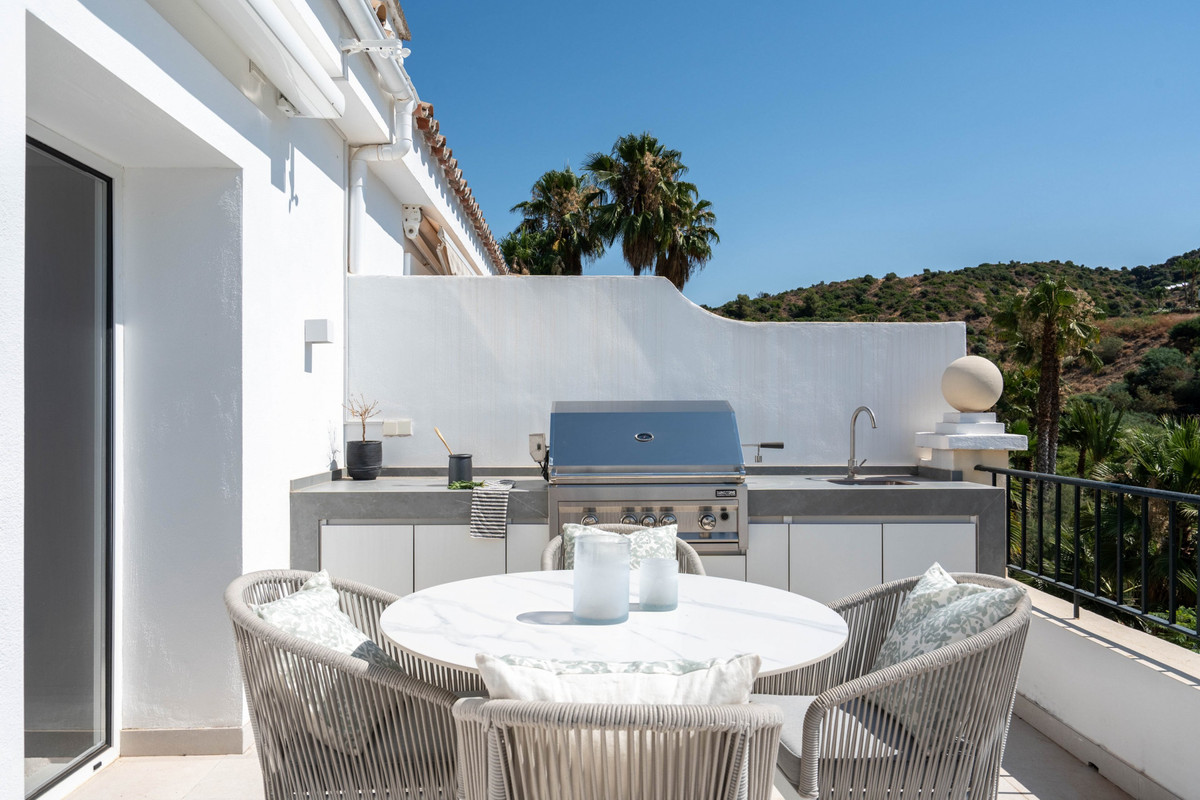 Apartamentos de 2 dormitorios en venta en Benahav�s – R5105428 Apartamentos de 2 dormitorios en venta en Benahav�s – R5105428