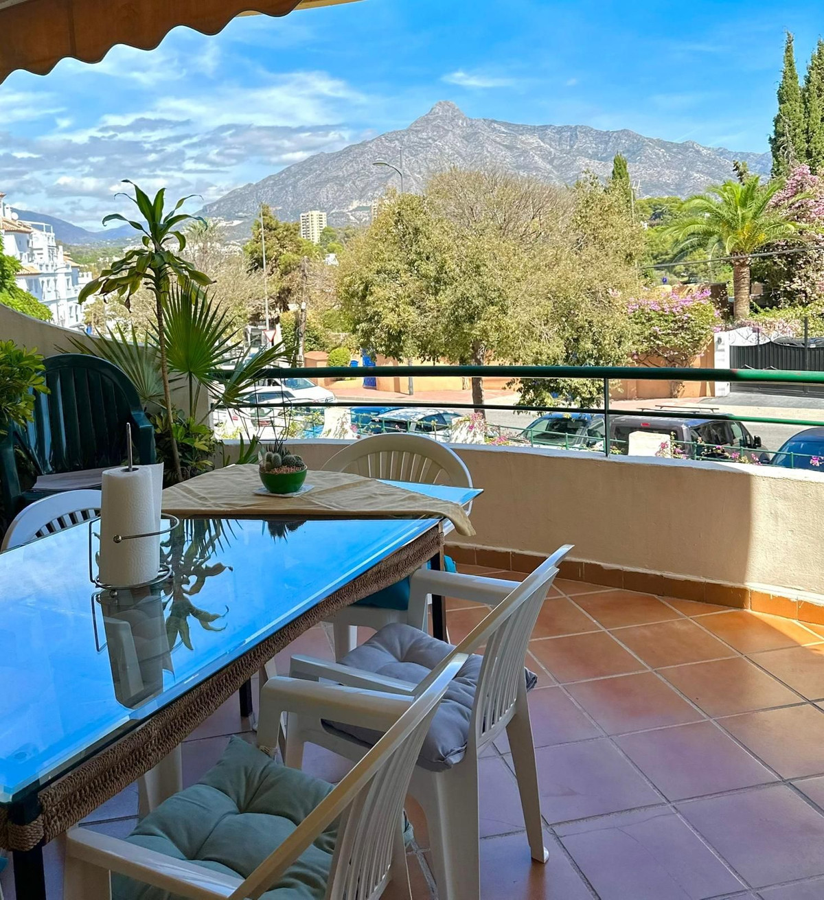 Apartamentos de 3 dormitorios en venta en Nueva Andalucía – R5154937 Apartamentos de 3 dormitorios en venta en Nueva Andalucía – R5154937