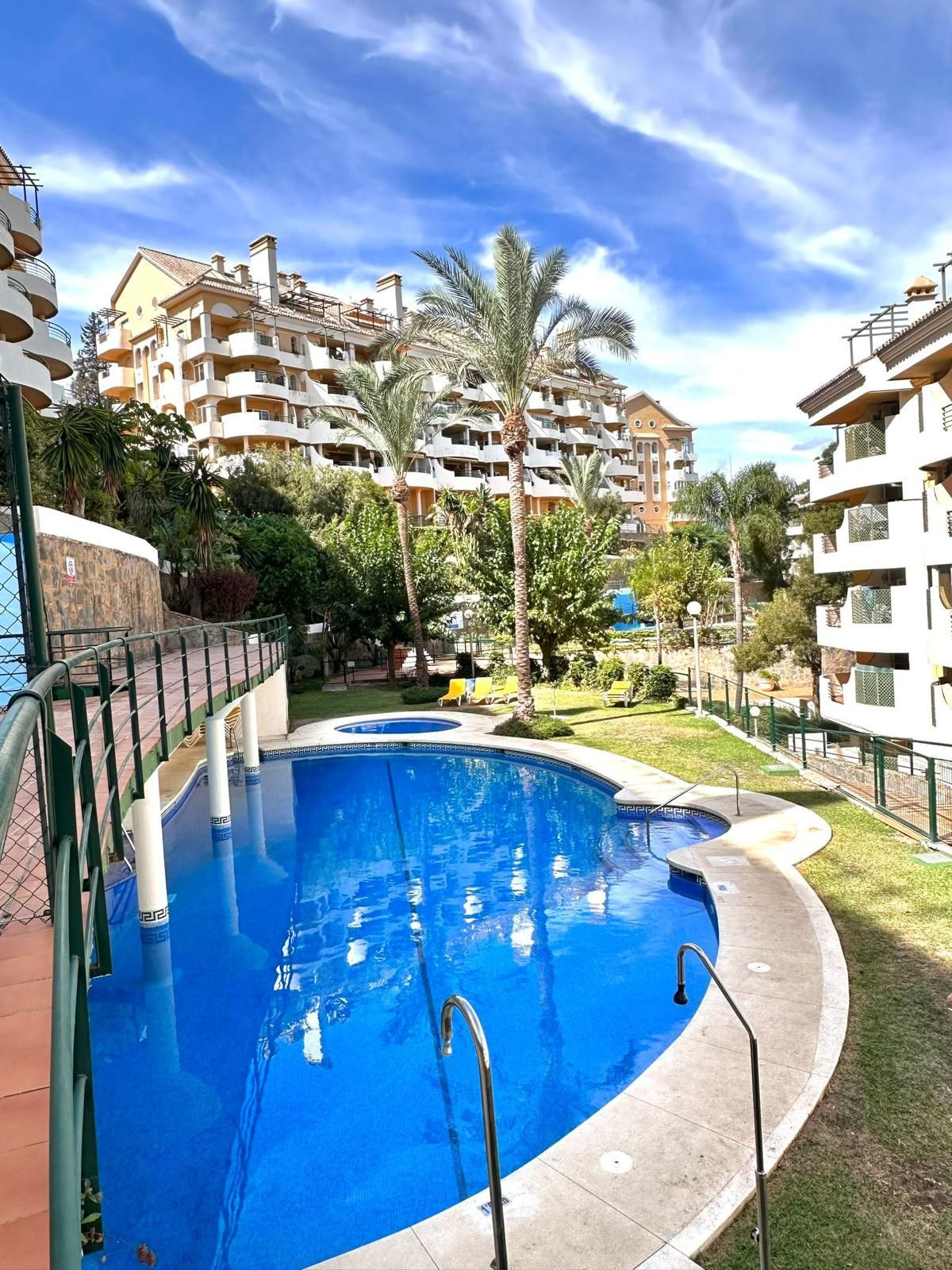 Apartamentos de 3 dormitorios en venta en Nueva Andalucía – R5154937 Apartamentos de 3 dormitorios en venta en Nueva Andalucía – R5154937