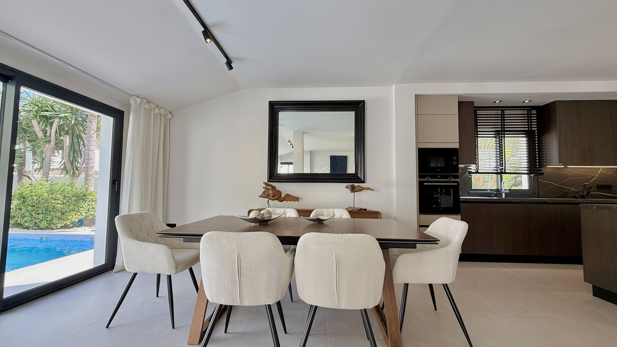 Villas de 5 dormitorios en venta en Nueva Andalucía – R5327749 Villas de 5 dormitorios en venta en Nueva Andalucía – R5327749