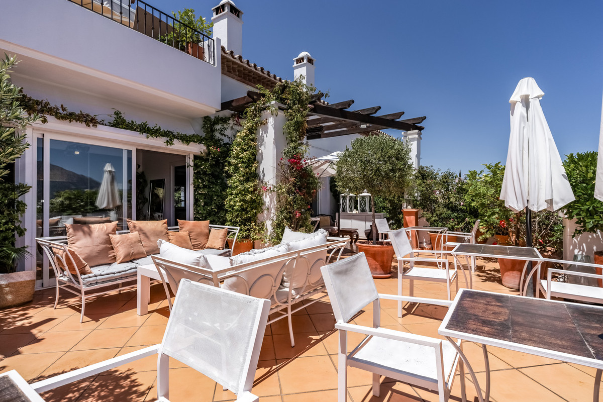 3 bedroom Penthouses for sale in Nueva Andalucía – R5073538 3 bedroom Penthouses for sale in Nueva Andalucía – R5073538