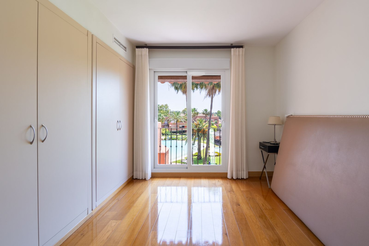 Aticos de 3 dormitorios en venta en Guadalmina Baja – R4749856 Aticos de 3 dormitorios en venta en Guadalmina Baja – R4749856