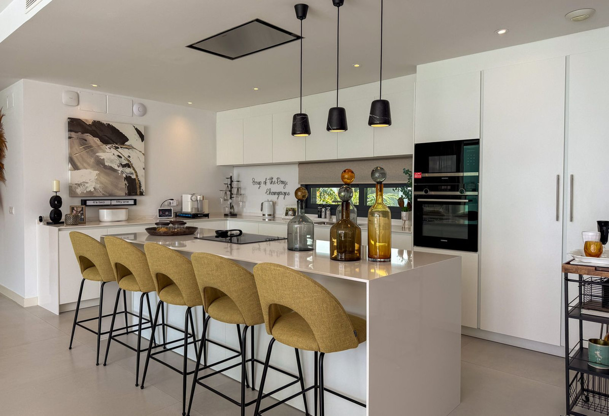5 bedroom Villas for sale in Cabopino – R5373979 5 bedroom Villas for sale in Cabopino – R5373979