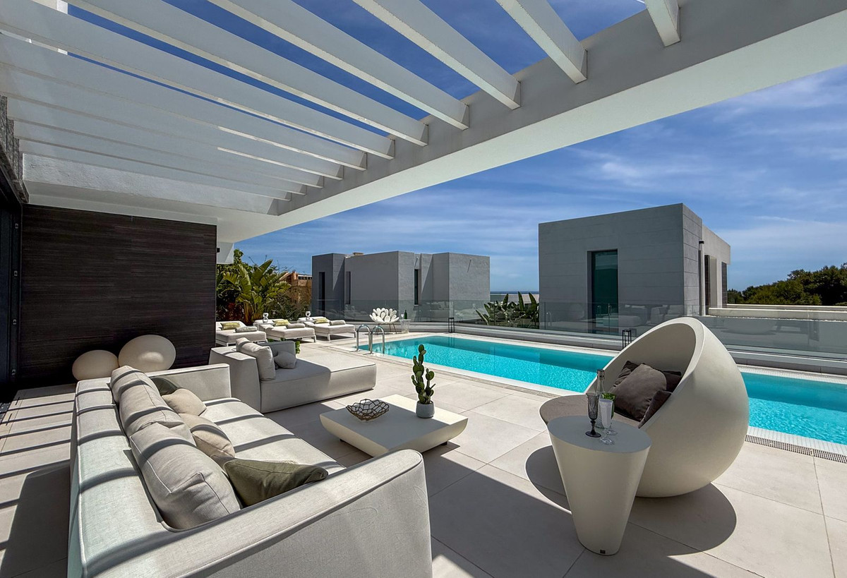 5 bedroom Villas for sale in Cabopino – R5373979 5 bedroom Villas for sale in Cabopino – R5373979