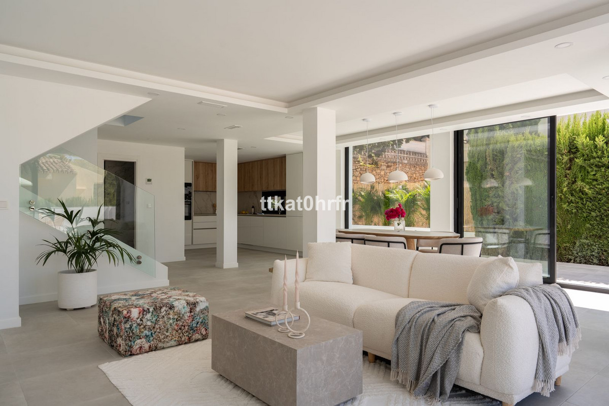 3 bedroom Villas for sale in Nueva Andaluc�a – R5140897 3 bedroom Villas for sale in Nueva Andaluc�a – R5140897
