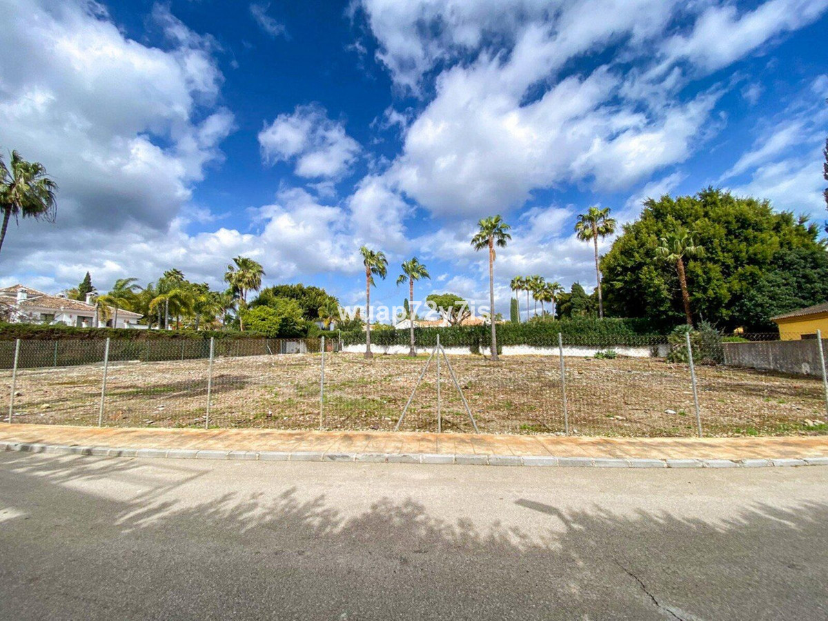 Plots for sale in Guadalmina Baja – R5320846 Plots for sale in Guadalmina Baja – R5320846