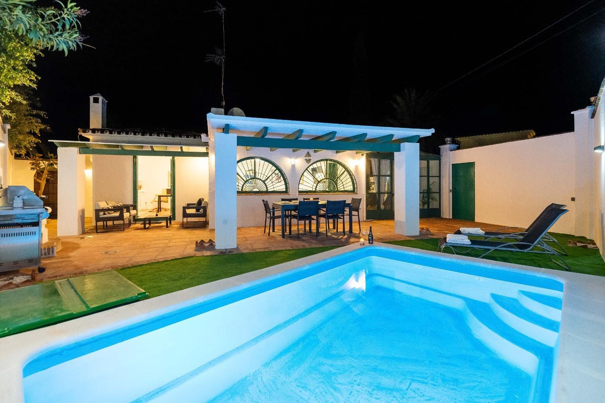 5 bedroom Villas for sale in Nueva Andalucía – R5195182 5 bedroom Villas for sale in Nueva Andalucía – R5195182