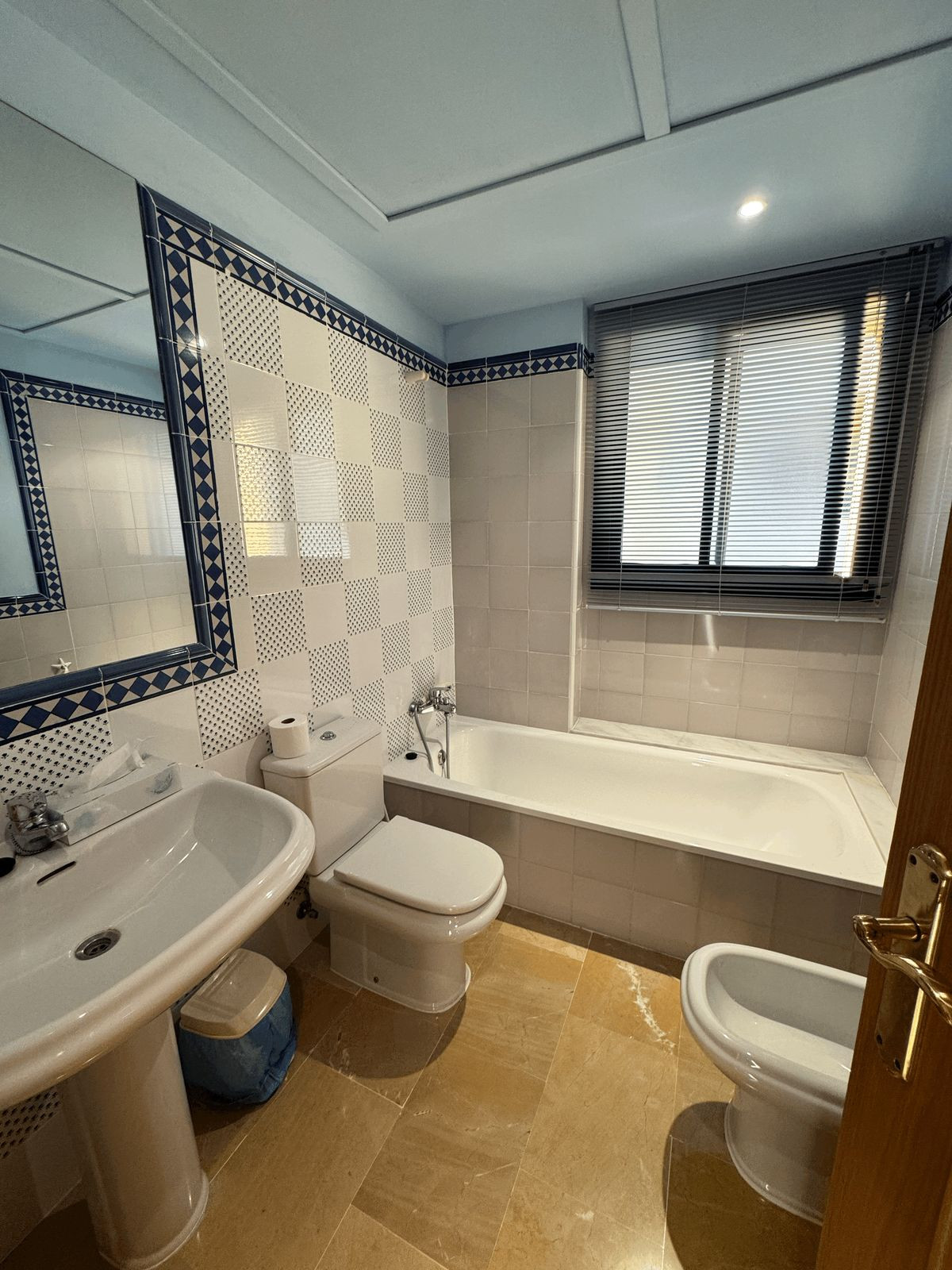 Apartamentos de 3 dormitorios en venta en San Pedro de Alc�ntara – R5250037 Apartamentos de 3 dormitorios en venta en San Pedro de Alc�ntara – R5250037