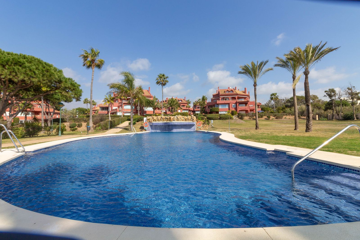 3 bedroom Apartments for sale in Elviria – R5203918 3 bedroom Apartments for sale in Elviria – R5203918