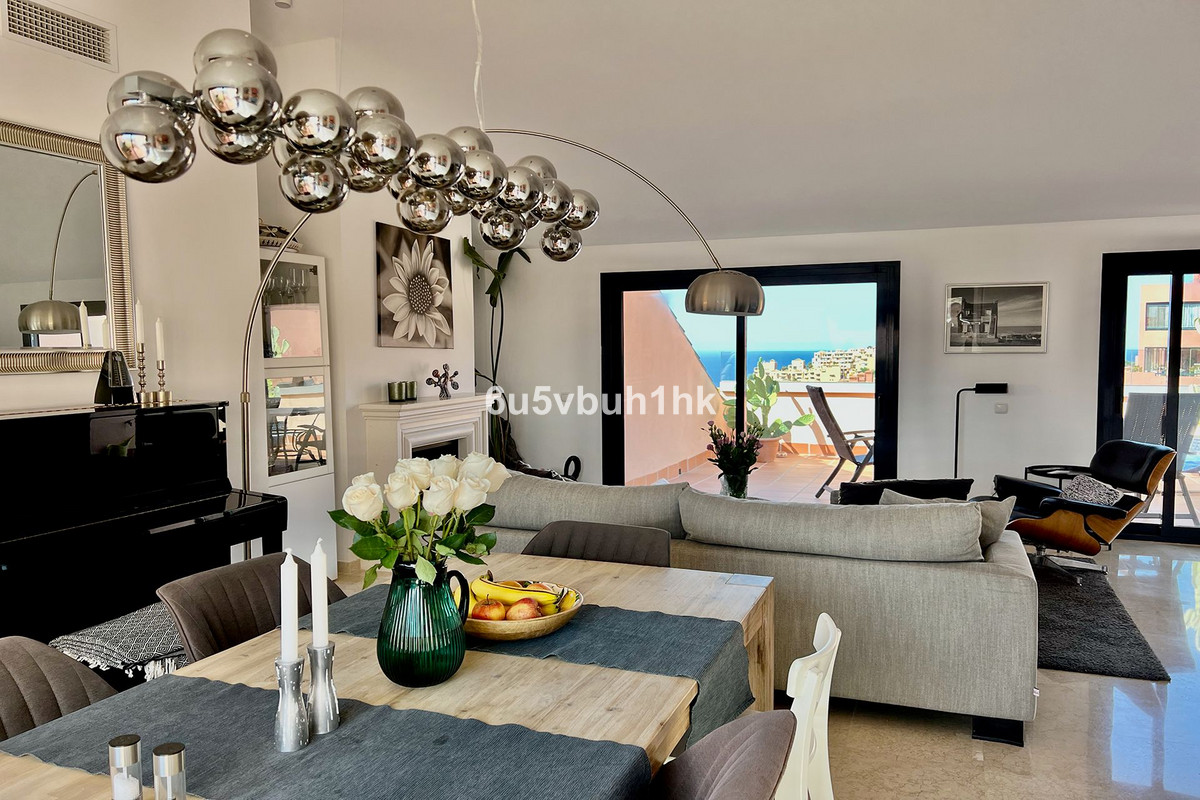 Aticos de 3 dormitorios en venta en Calahonda – R5213353 Aticos de 3 dormitorios en venta en Calahonda – R5213353
