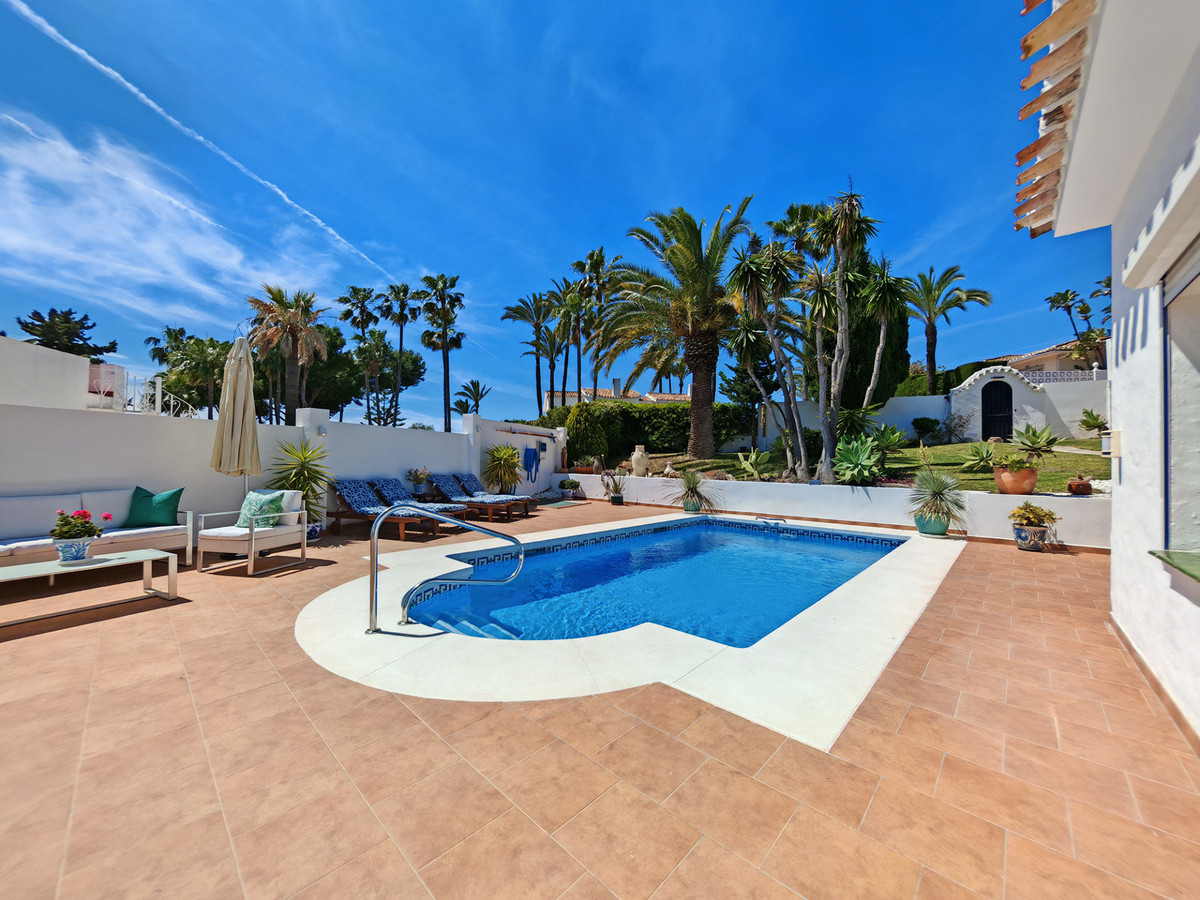 3 bedroom Villas for sale in Calahonda – R5379229 3 bedroom Villas for sale in Calahonda – R5379229