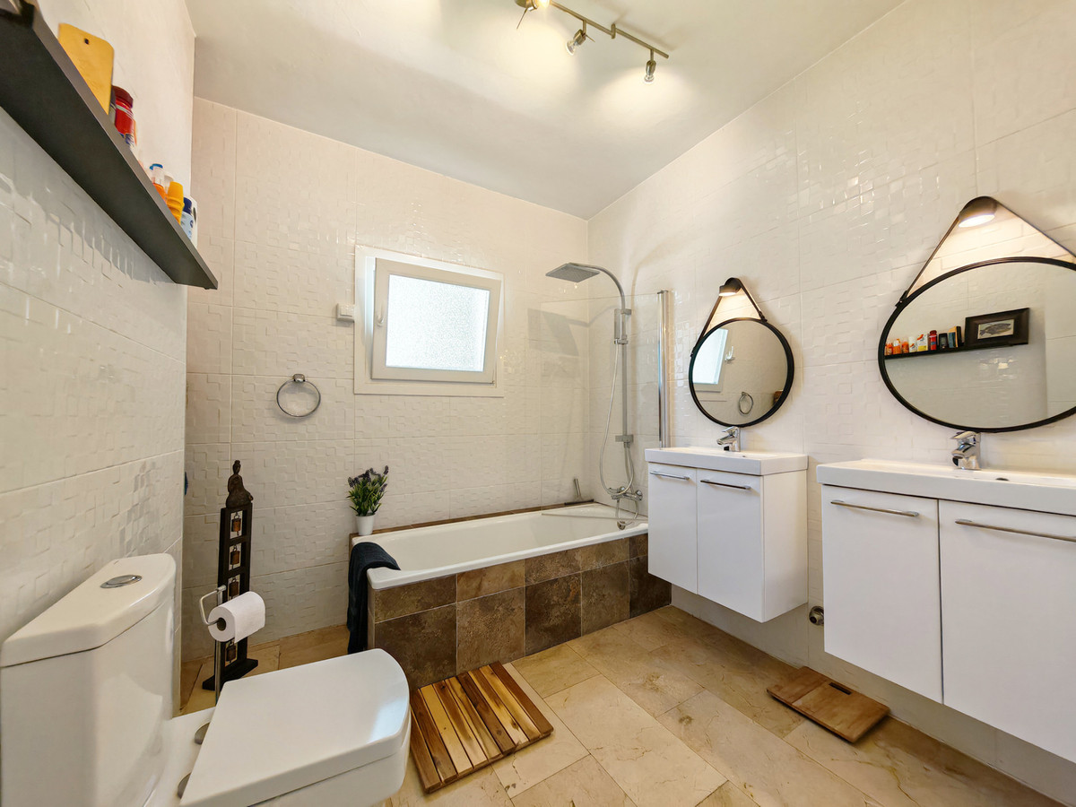 3 bedroom Villas for sale in Calahonda – R5379229 3 bedroom Villas for sale in Calahonda – R5379229