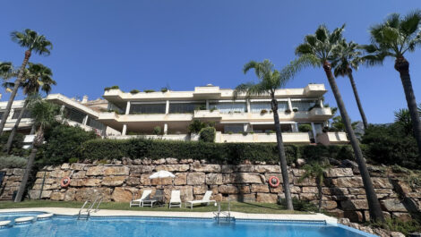 4 bedroom Apartments for sale in Milla de Oro – R5135290