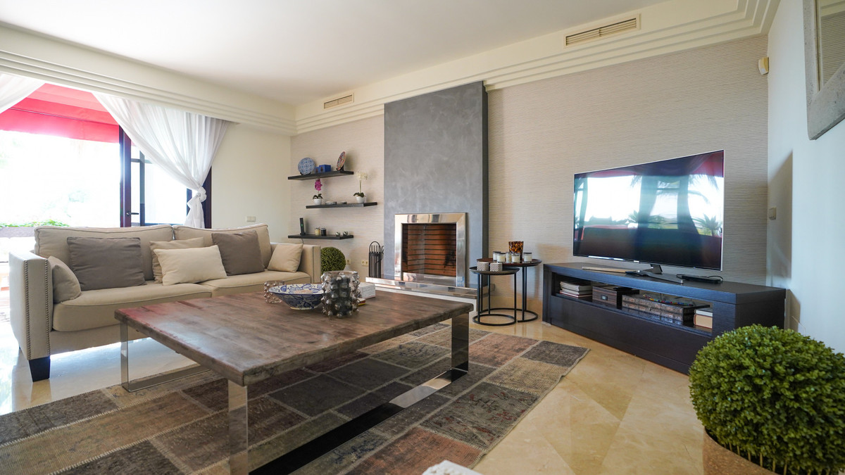 Aticos de 3 dormitorios en venta en Puerto Banús – R5209393 Aticos de 3 dormitorios en venta en Puerto Banús – R5209393