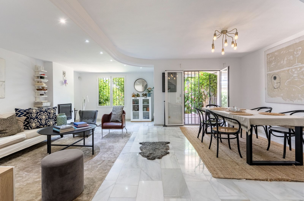 5 bedroom Townhouses for sale in Milla de Oro – R5370982 5 bedroom Townhouses for sale in Milla de Oro – R5370982