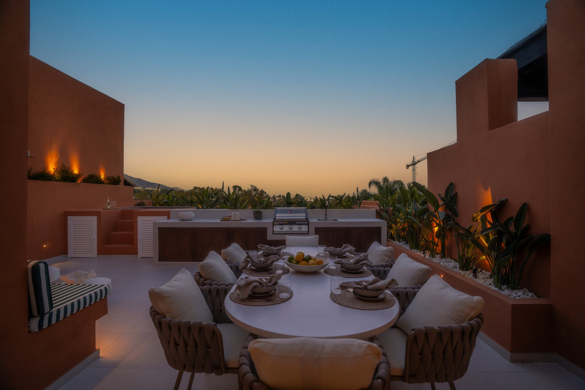 4 bedroom Apartments for sale in Nueva Andalucía – R5056444 4 bedroom Apartments for sale in Nueva Andalucía – R5056444