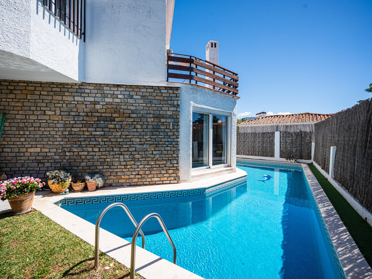 Villas de 3 dormitorios en venta en Marbella – R5388310 Villas de 3 dormitorios en venta en Marbella – R5388310